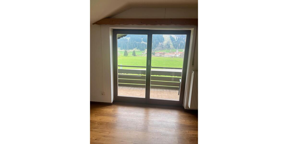 Zwei Zimmerwohnung mit Balkon zimmer