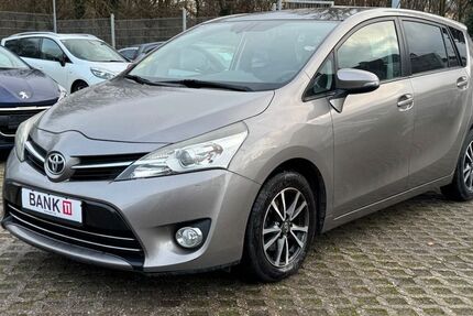 Toyota Verso 145.829 km 7.500 &euro; Würselen 52146