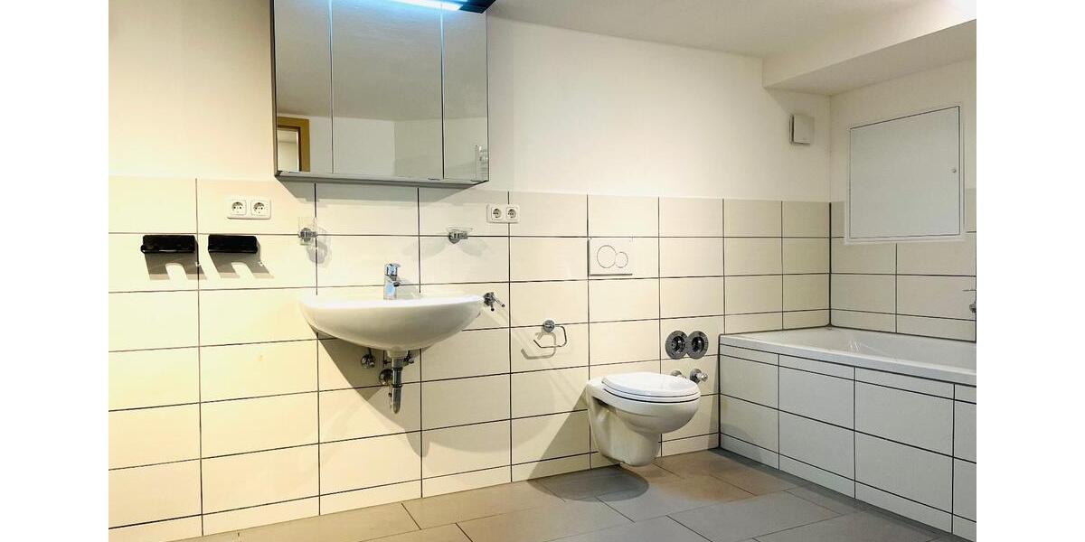 Loft - Studio - Atelier Neutraubling - 4.5 Zimmer, 119 m&sup2;, 295.000&euro; | Angebot:26683600
