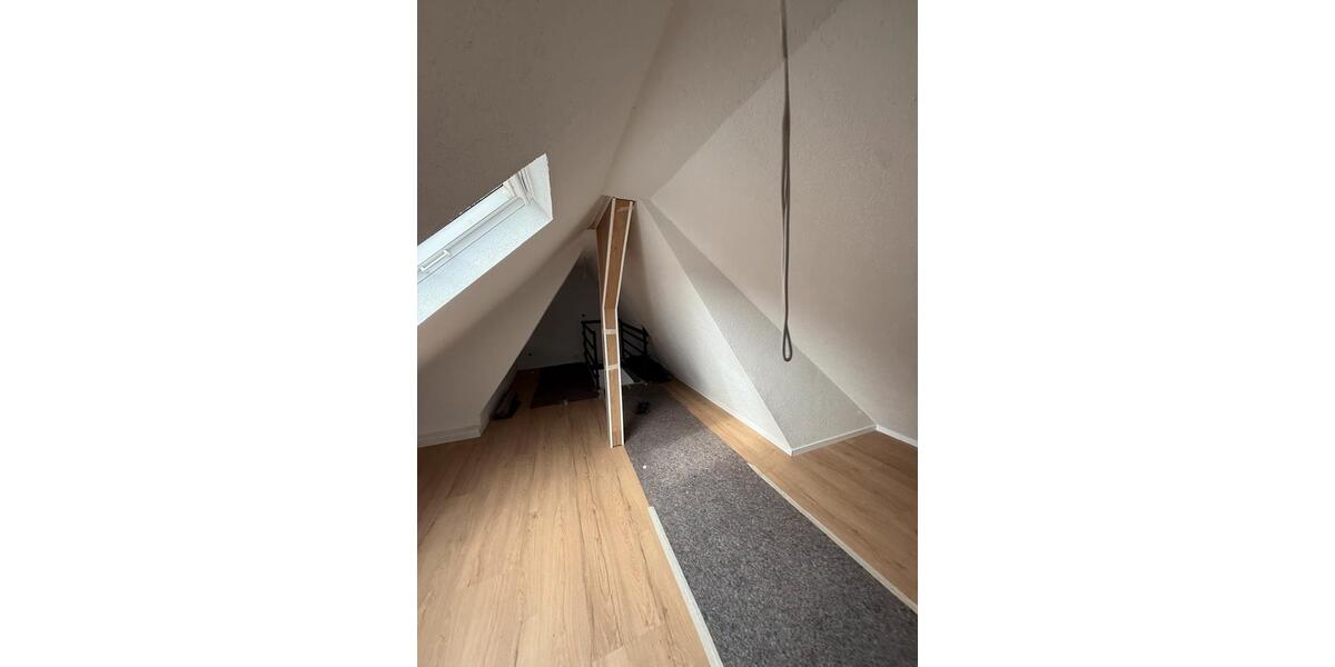 Etagenwohnung Mühlacker - 2 Zimmer, 70 m&sup2;, 850&euro; | Angebot:25980495