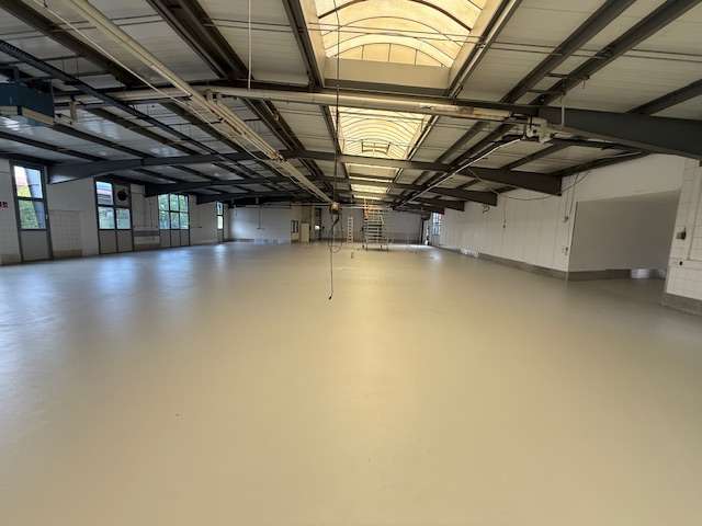 Halle in Langenzenn 3.900.000 € 1400 m²