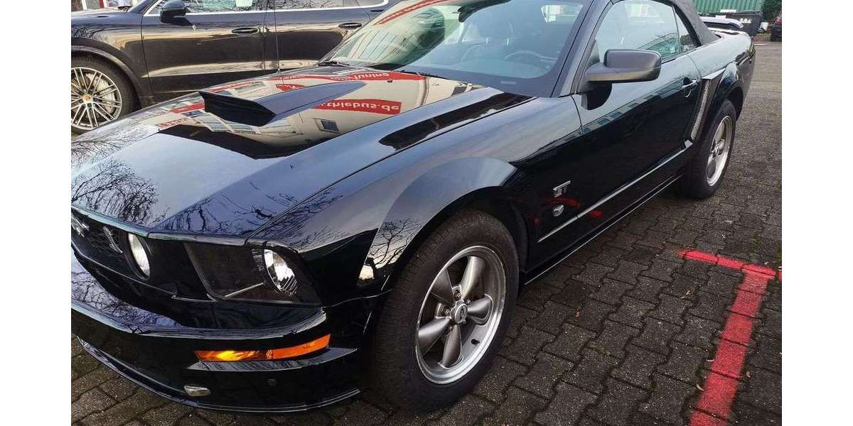 Ford Mustang 99.800 km 16.900 &euro; Sankt Augustin 53757