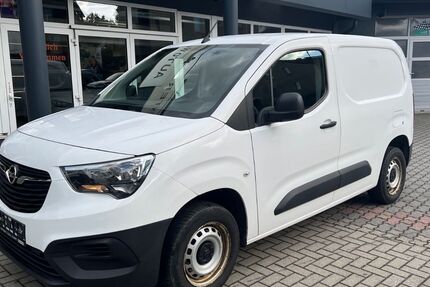Opel Combo 96.000 km 10.490 € Kamenz 01917
