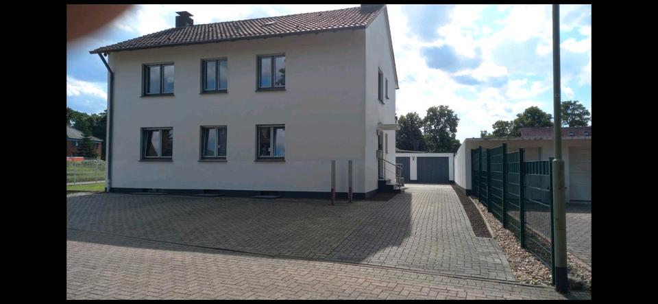 Etagenwohnung Voerde (Niederrhein) - 3 Zimmer, 79 m&sup2;, 1.250&euro; | Angebot:24955911
