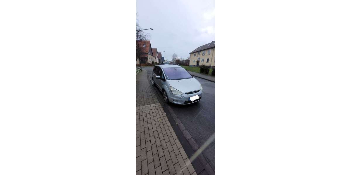 Ford S-Max 169.370 km 3.200 &euro; Hamm 59073