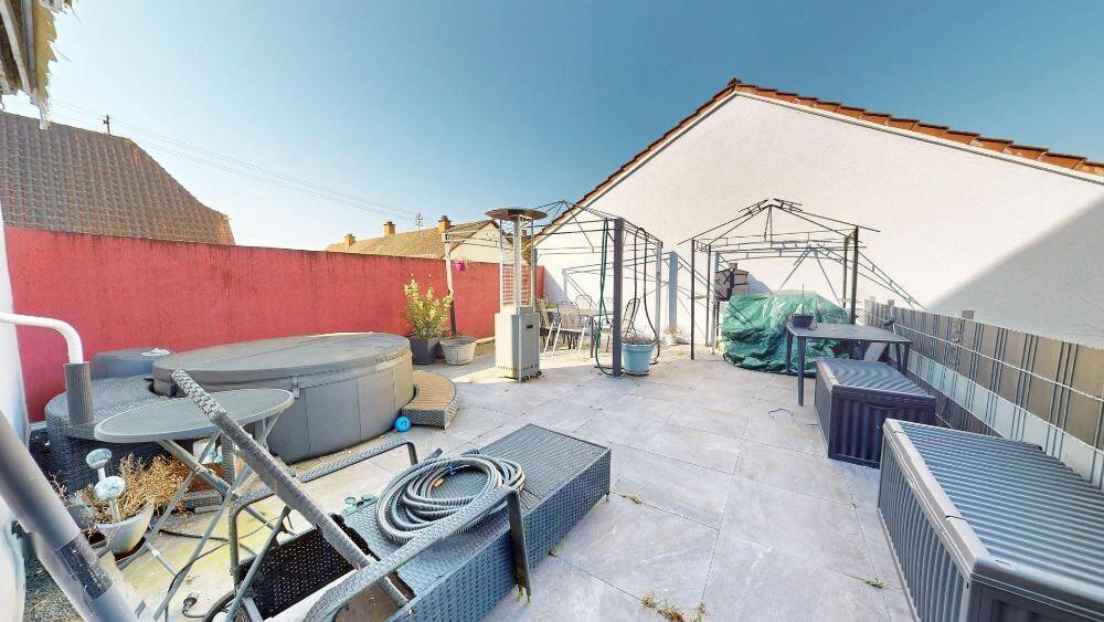 Mehrfamilienhaus, Wohnhaus Lemberg - 9 Zimmer, 320 m&sup2;, 259.000&euro; | Angebot:26346382