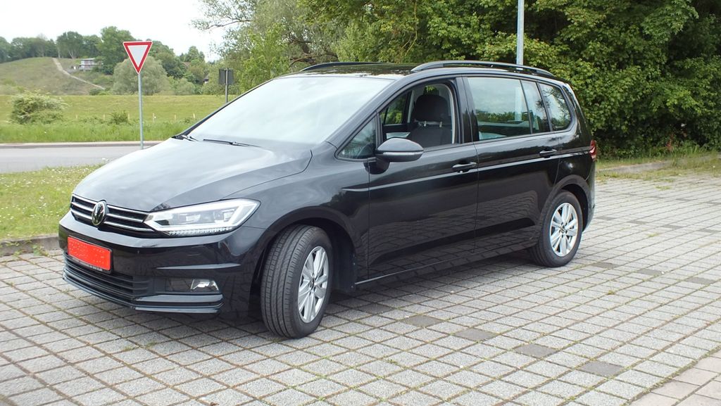 VW Touran 15.900 km 31.998 &euro; Lauenburg/-Elbe 21481