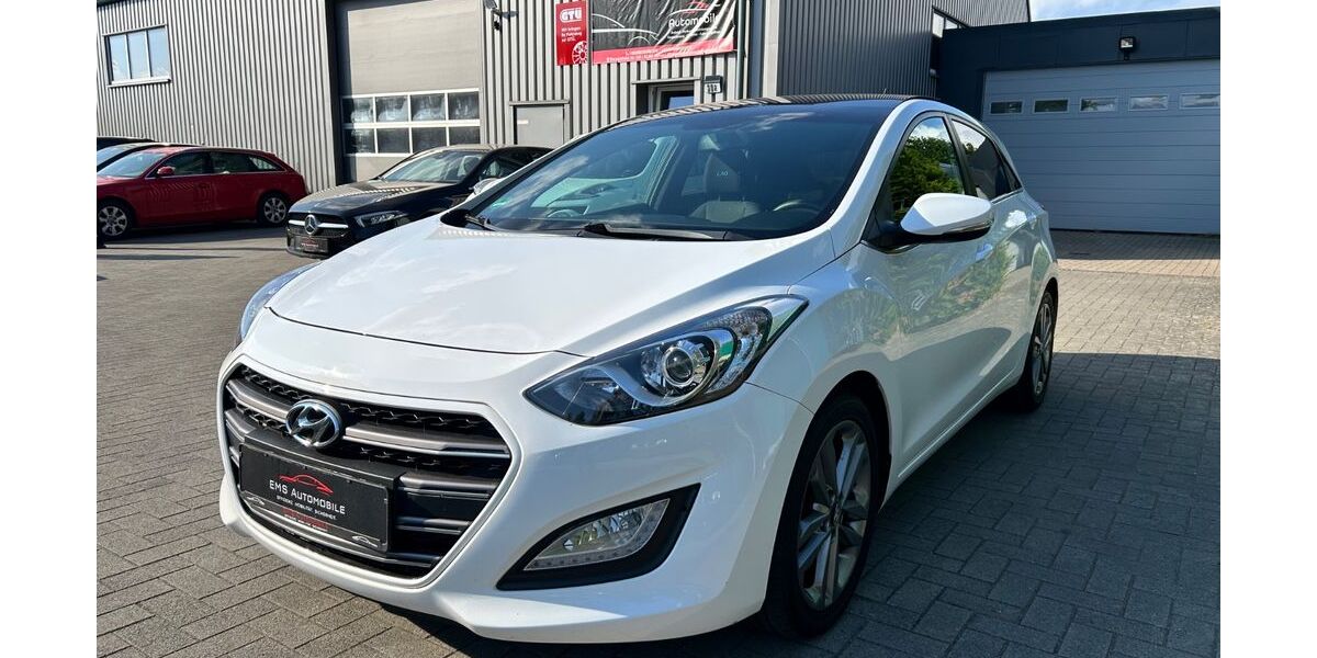 Hyundai i30 174.000 km 7.990 &euro; Greven 48268