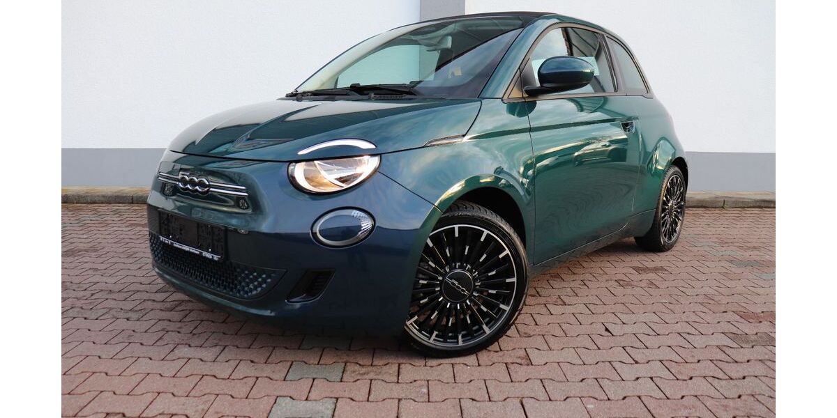 Fiat 500e 29.998 km 18.790 € Weißenhorn 89264