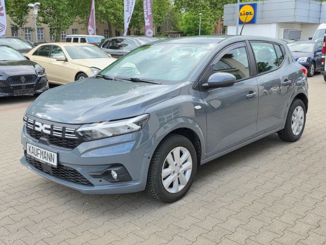 Dacia Sandero 6.650 km 13.890 &euro; Berlin 12247