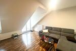 Wunderschöne, helle 3-Zimmer Dachgeschoßwohnung mit Balkon zu vermieten