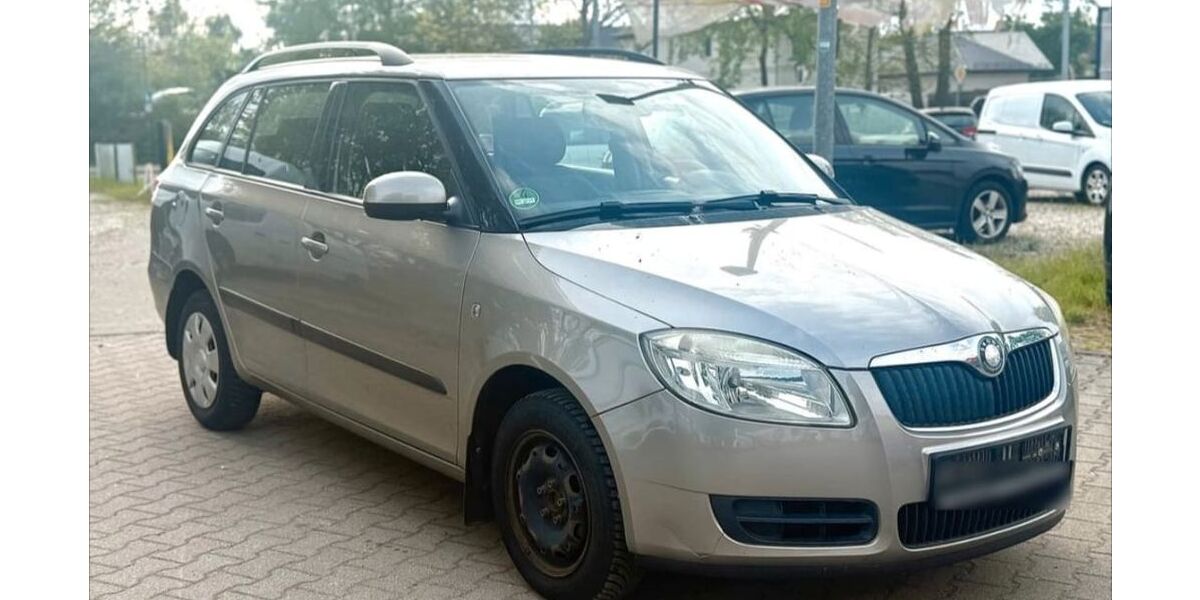Skoda Fabia 178.000 km 2.500 &euro; Lübeck 23560