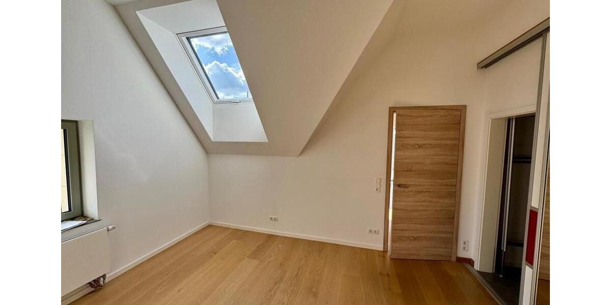Einfamilienhaus Gera Alt-Bieblach - 5 Zimmer, 120 m&sup2;, 1.200&euro; | Angebot:25921906