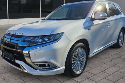 Mitsubishi Plug-in Hybrid Outlander