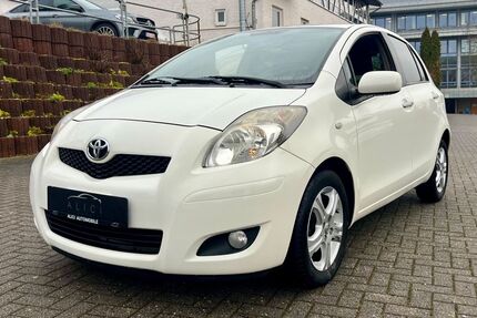 Toyota Yaris 157.000 km 3.890 &euro; Taunusstein 65232