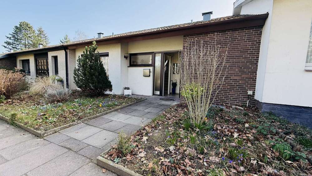 Einfamilienhaus Sarstedt - 4 Zimmer, 120 m&sup2;, 230.000&euro; | Angebot:25414068