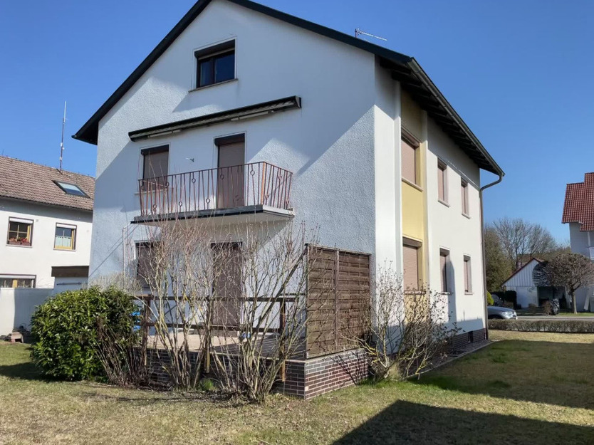 Ein charmantes Zweifamilienhaus mit großem Potenzial in Neustadt bei Coburg