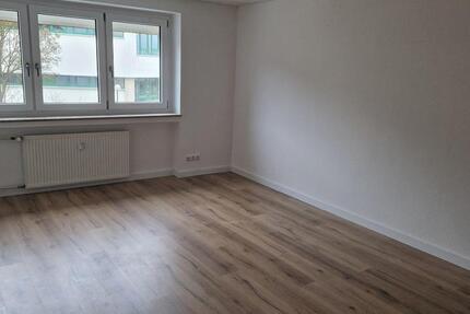 Moderne 4-Zimmer-Wohnung mit Balkon, Aufzug & Keller in Gunzenhausen 4 zimmer