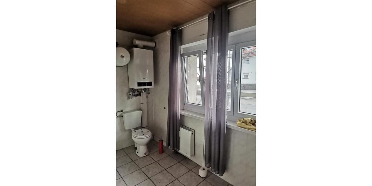 Mehrfamilienhaus, Wohnhaus Trossingen - 10.5 Zimmer, 220 m&sup2;, 339.000&euro; | Angebot:27083427