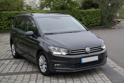 VW Touran 132.500 km 15.800 &euro; Naumburg 06618