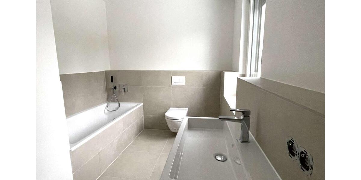 Etagenwohnung Frankfurt am Main Bergen-Enkheim - 5 Zimmer, 132 m&sup2;, 2.550&euro; | Angebot:25376533