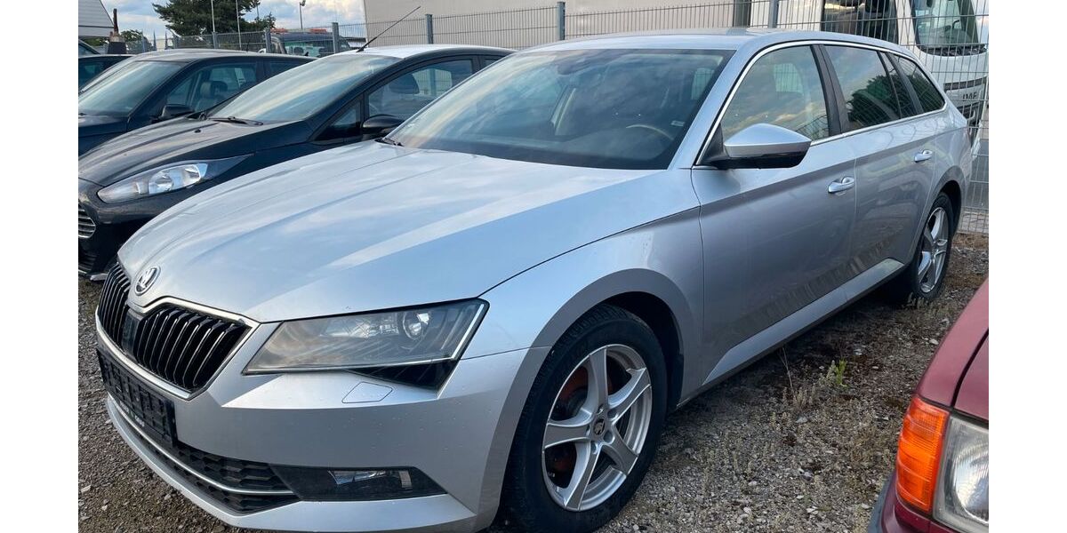 Skoda Superb 210.000 km 10.900 &euro; Nürnberg 90427
