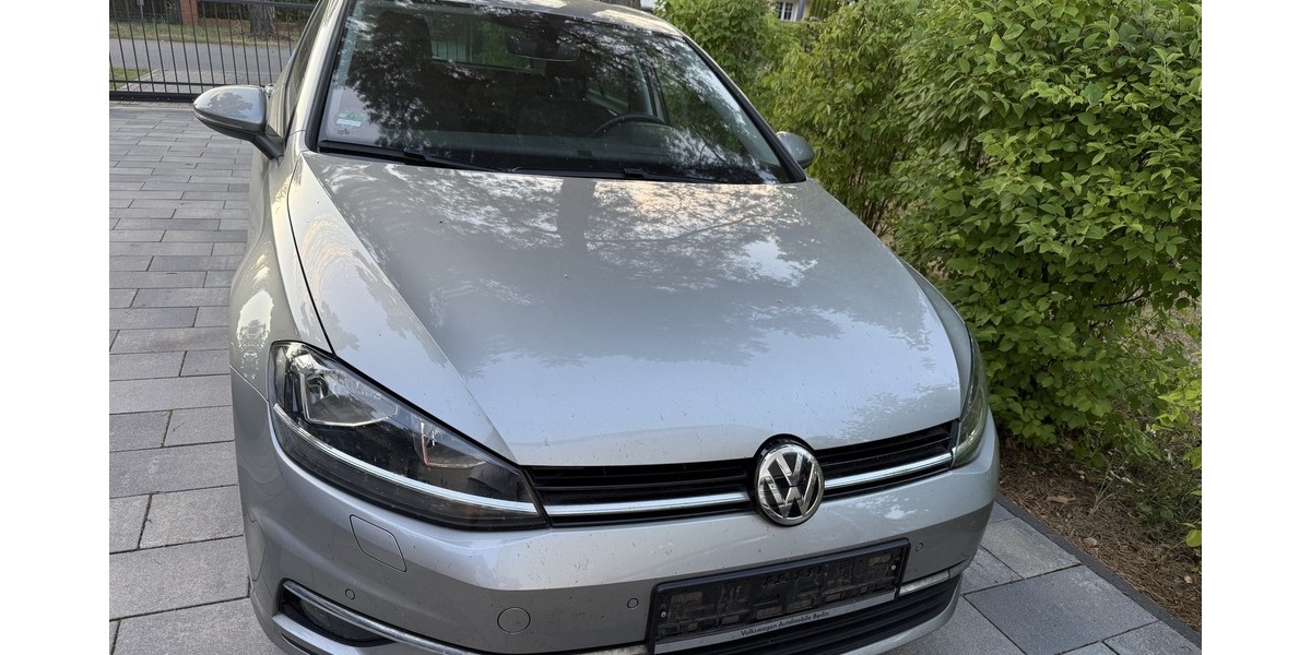 VW Golf VII Comfort BMT Start/Stopp 1.Hand Scheckh. 120.000 km 9.900 &euro; Berlin 10247