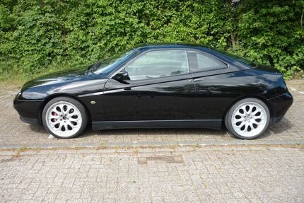 Alfa Romeo GTV