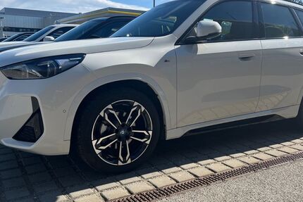 BMW iX1 10.500 km 43.500 &euro; Irlbach 94342