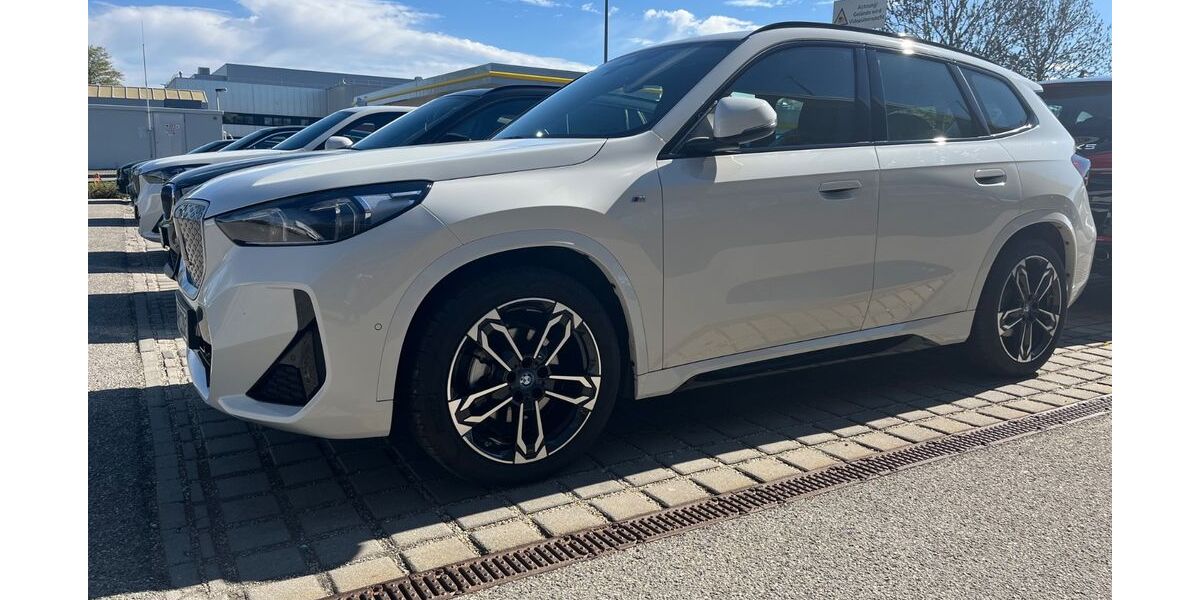 BMW iX1 10.500 km 43.500 &euro; Irlbach 94342