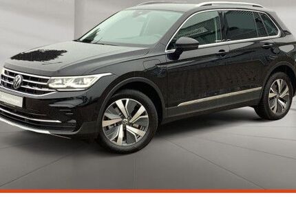 VW Tiguan 25.374 km 31.990 &euro; Nürtingen 72622