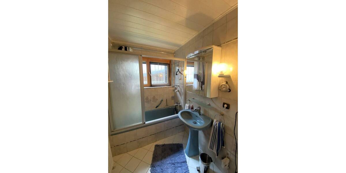 Etagenwohnung Bad Wildbad - 3 Zimmer, 77 m&sup2;, 115.000&euro; | Angebot:26258695