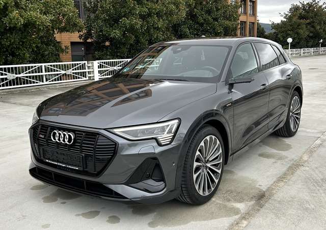 Audi e-tron 48.460 km 41.900 € Ettlingen 76275