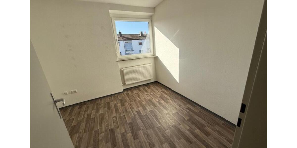 Reihenhaus Bad Windsheim - 4 Zimmer, 105 m&sup2;, 1.050&euro; | Angebot:24715188