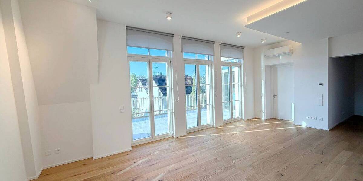 Etagenwohnung Reichenbach - 4 Zimmer, 106 m&sup2;, 1.400&euro; | Angebot:26345438