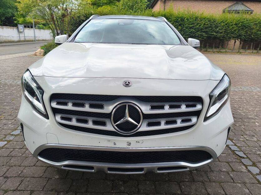 Mercedes-Benz GLA 180 59.000 km 19.800 € Groß-Rohrheim 68649