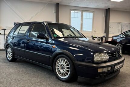 VW Golf 266.000 km 5.700 &euro; Lübeck 23558