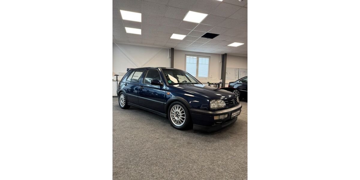 VW Golf 266.000 km 5.700 &euro; Lübeck 23558