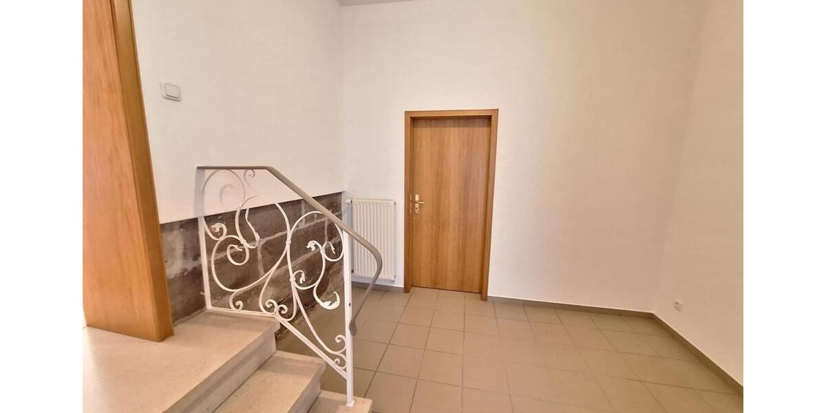 Erdgeschoßwohnung Rödental - 4 Zimmer, 104 m&sup2;, 750&euro; | Angebot:25540050