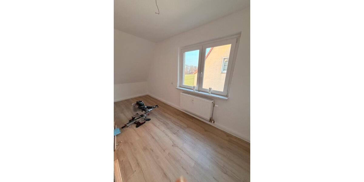 Dachgeschoßwohnung Bahrdorf - 3 Zimmer, 54 m&sup2;, 395&euro; | Angebot:26412439