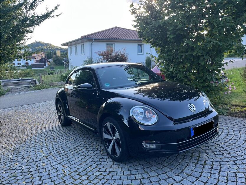 VW Beetle 108.179 km 10.400 € Falkenstein 93167