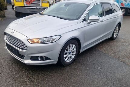 Ford Mondeo 368.500 km 4.800 &euro; Essen 45355