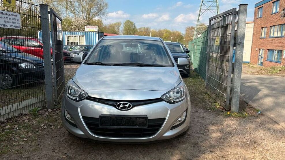 i20