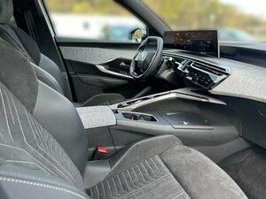 Peugeot 3008 Hybrid 145 GT-e-DSC6 45.300 km 27.850 &euro; Bad Wünnenberg 33181