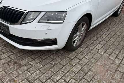 Skoda Octavia 214.000 km 10.600 € Neumuenster 24534