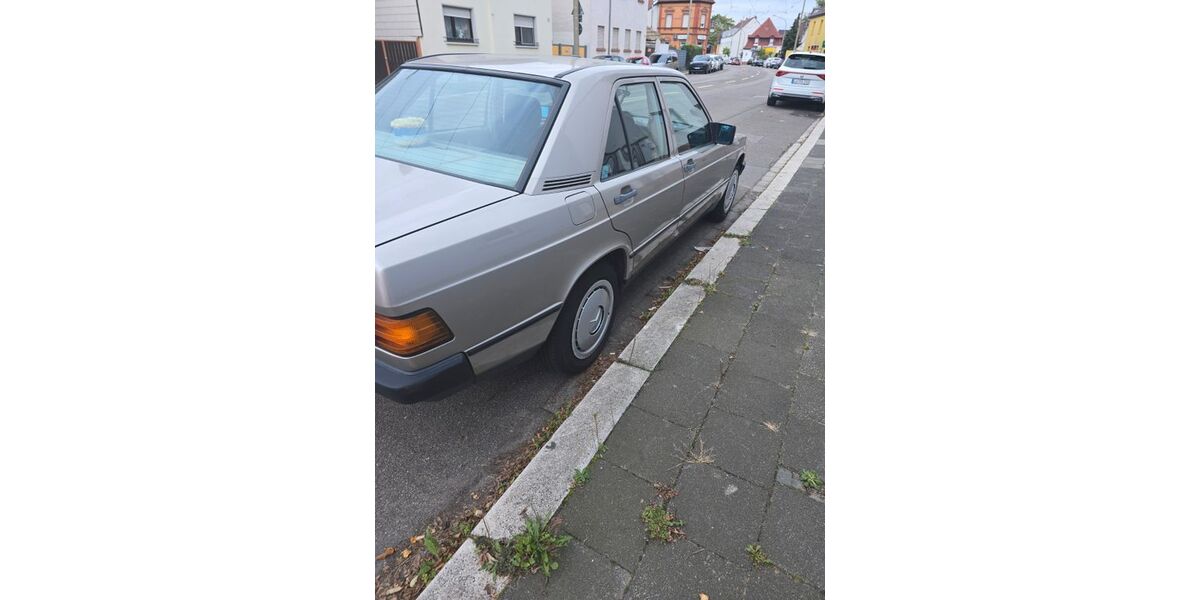 Mercedes-Benz 190 102.000 km 13.500 € Oggersheim 67071