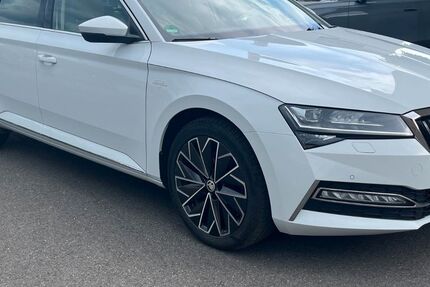 Skoda Superb 106.000 km 22.000 &euro; Fronreute 88273