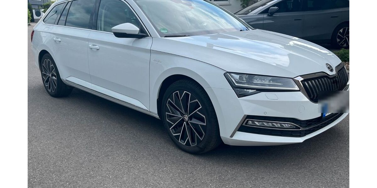 Skoda Superb 106.000 km 22.700 &euro; Fronreute 88273
