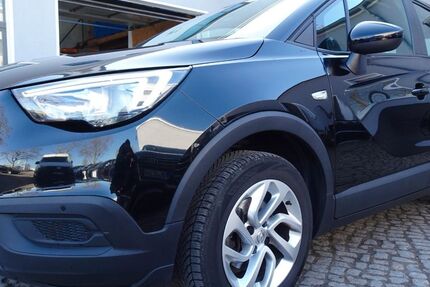 Opel Crossland (X) 69.639 km 10.590 &euro; Falkensee 14612