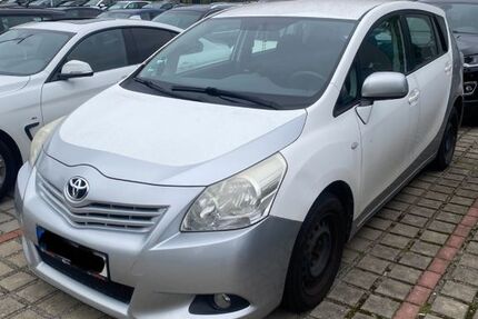 Toyota Verso 346.000 km 2.600 € Schwäbisch Hall 74523
